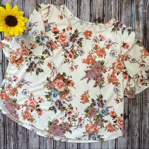 Green Envelope white floral top size 3X